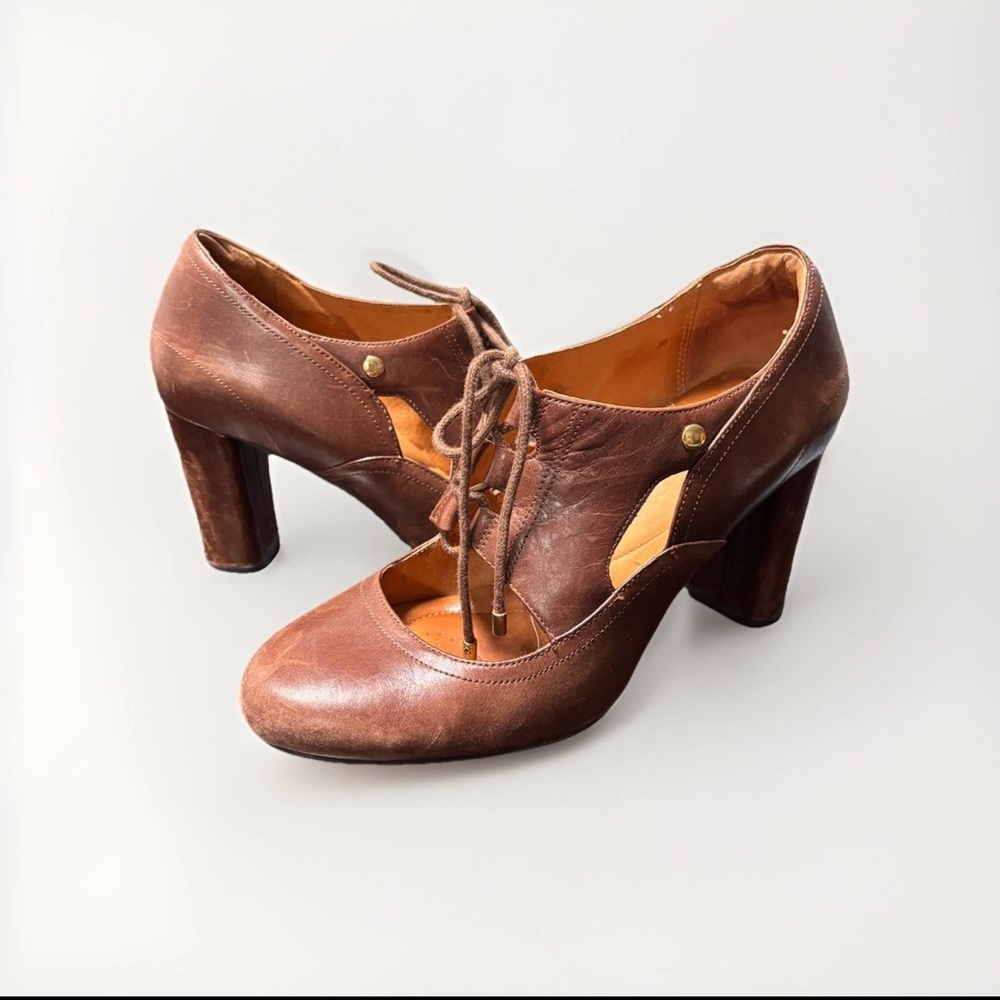 Clarks Vintage Brown Leather Heeled Oxfords | Women’s 7 | Retro Lace-Up